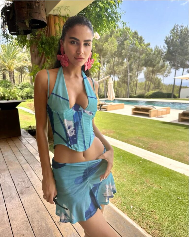 LatinBeautyDate image 1